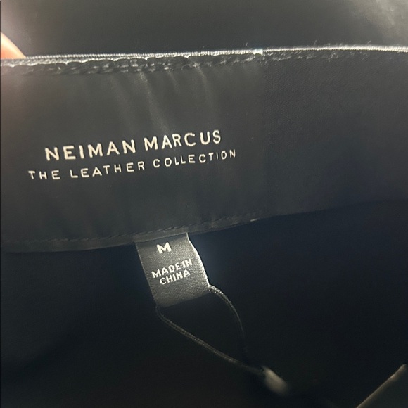 Neiman Marcus Black Leather Pencil Skirt M - Picture 2 of 7